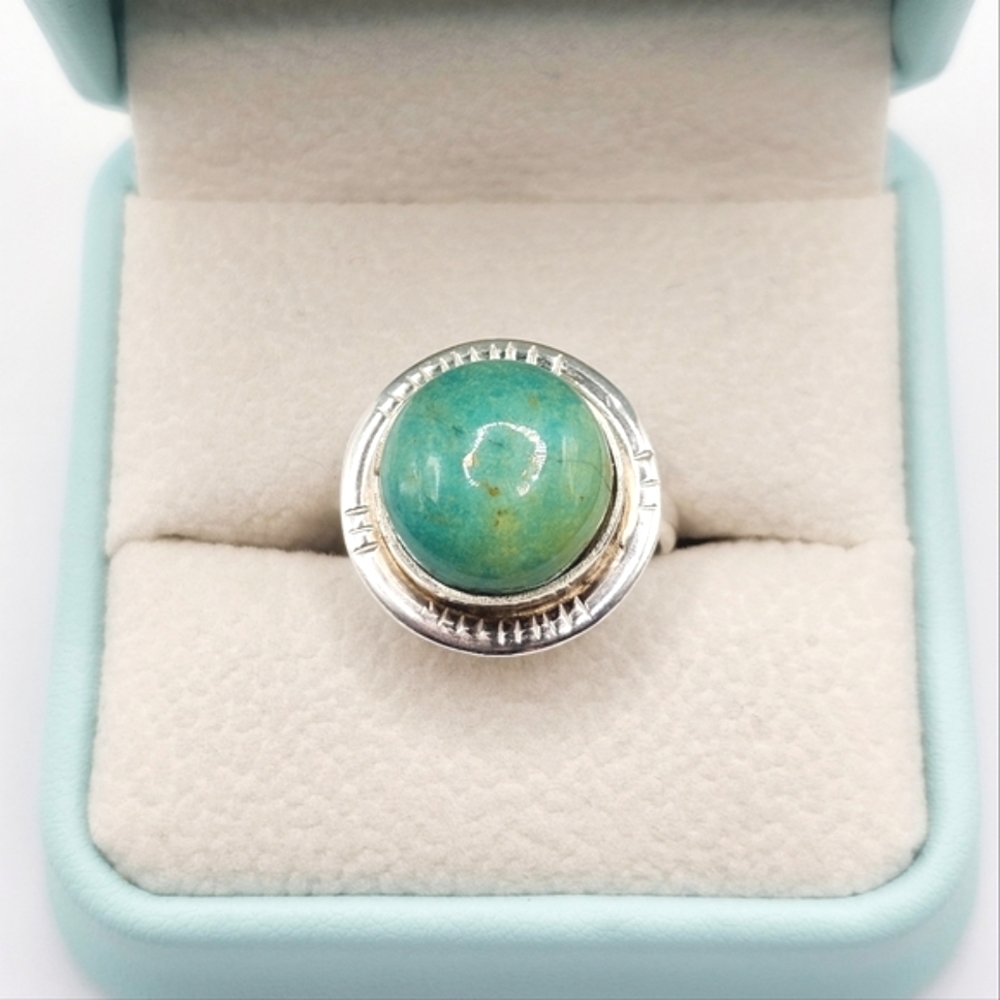 Round Turquoise Ring